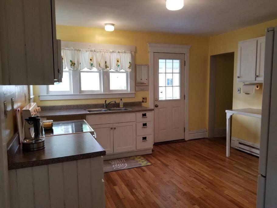 Basecampwv-Durbin. Spacious 4 Bedroom House W/Yard Kültér fotó