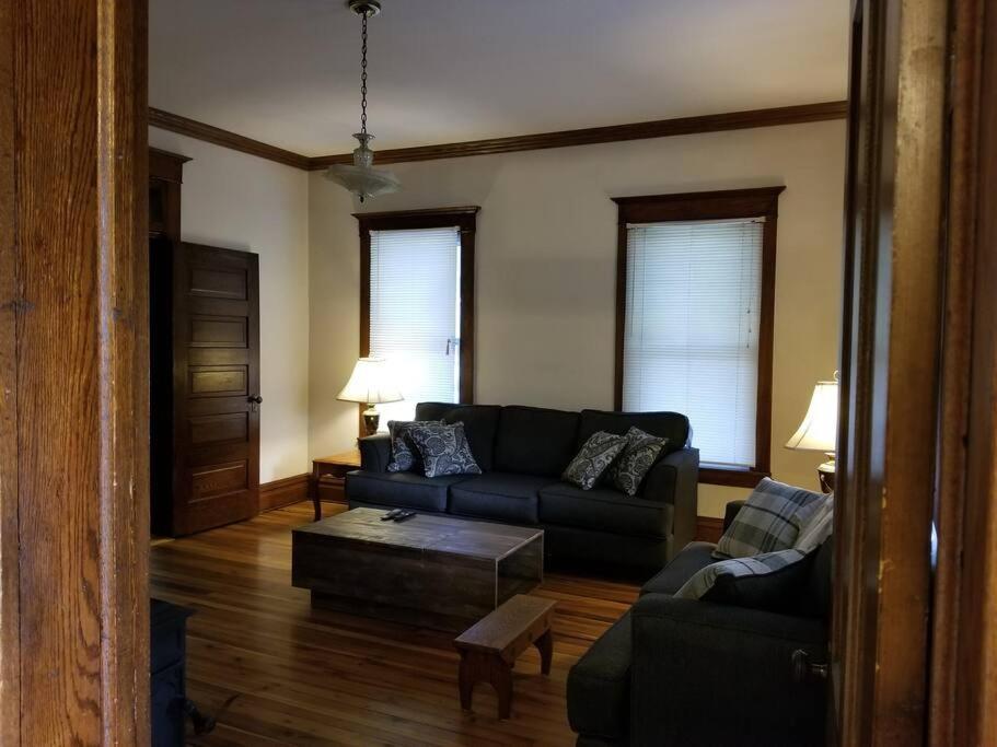 Basecampwv-Durbin. Spacious 4 Bedroom House W/Yard Kültér fotó