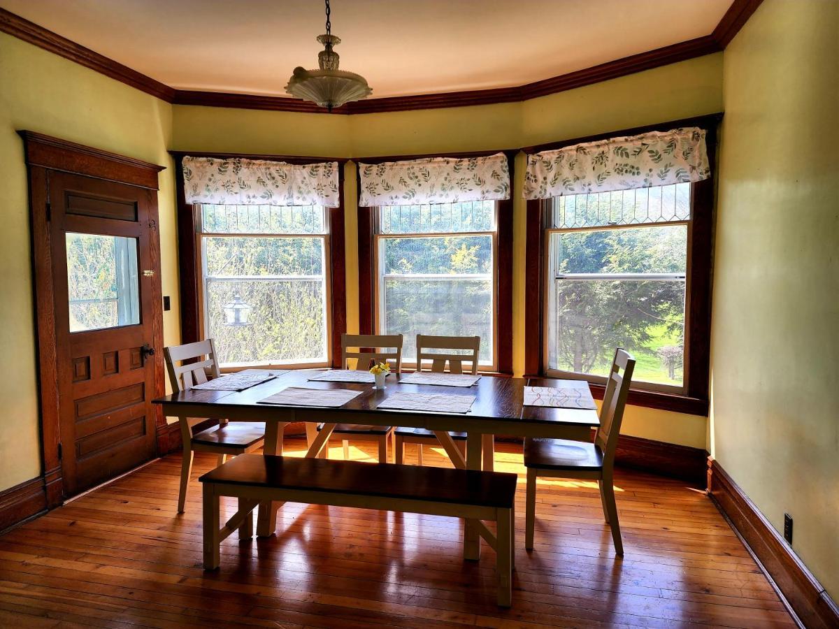 Basecampwv-Durbin. Spacious 4 Bedroom House W/Yard Kültér fotó