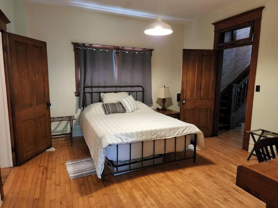 Basecampwv-Durbin. Spacious 4 Bedroom House W/Yard Kültér fotó